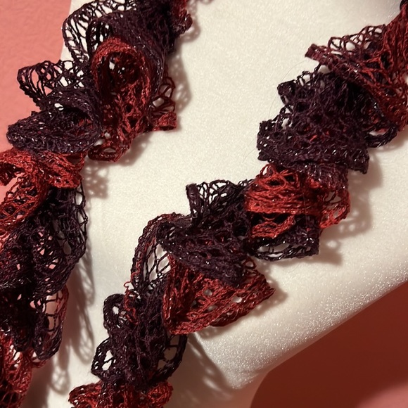 Fun scarf - Picture 2 of 2